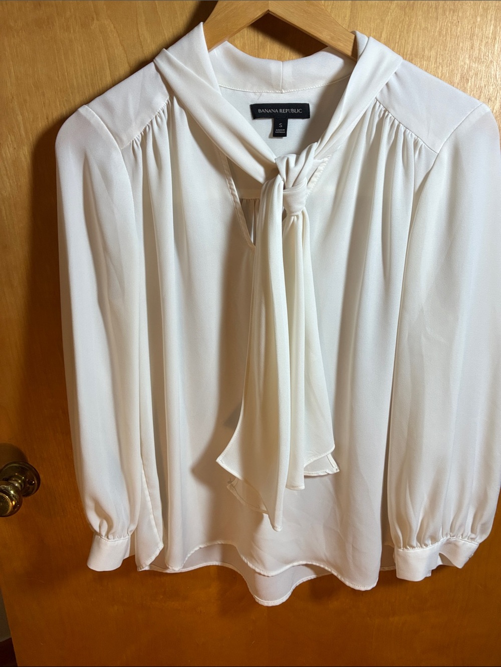 Banana Republic Ivory Tie-Neck Long Sleeve Blouse